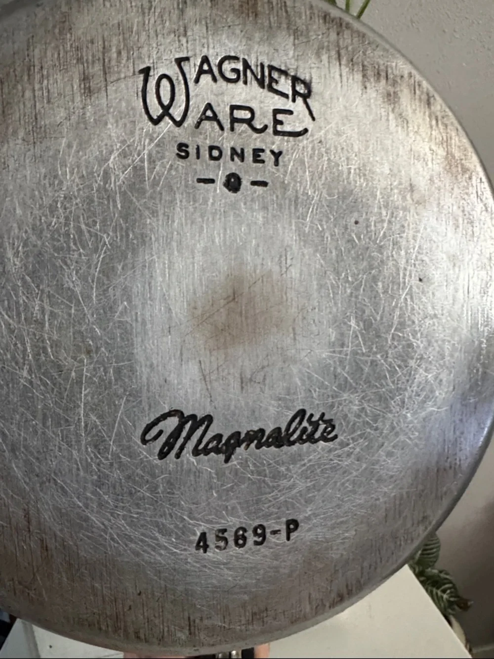 VTG Wagner Ware Sidney -0-  Magnalite  Skillet With Original Lid